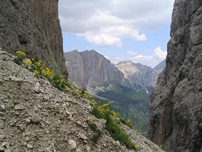 Der Abstieg im Val Setus